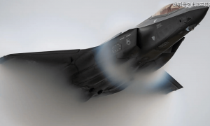 美国人可能在撒谎，一项证据表明，F-35并未安全降落沙特军事基地