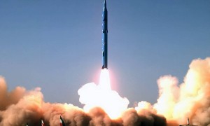 绝地反击！革命卫队祭出天地共寿拼命打法，美中东基地集体被揍？