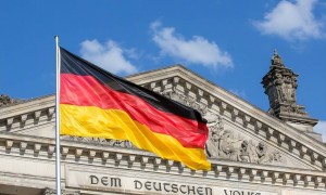 原创 
            默茨对华动手，德国准备花20亿欧元换下中国设备，美国做梦都要笑醒！