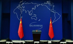 美军“丧事喜办”，称坠机“完好无损”，装备老化事故恐将再发