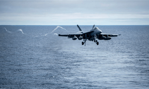 歼35大变形？背部斑驳天线暴露，专家却兴奋了：终于等来这一天