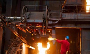 55国刚散会，美媒曝新交付的F-35战机雷达没装，稀土反制或已见效