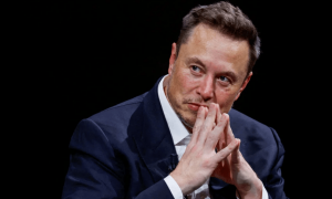 特斯拉董事长下血本!1万亿美元天价薪酬留住马斯克